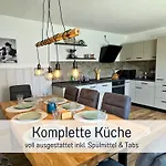 Mit Whirlpool, Garten Und Grosser Terrasse Ruhig Privat Prázdninový dům