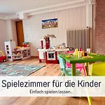 Mit Whirlpool, Garten Und Grosser Terrasse Ruhig Privat