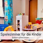 Mit Whirlpool, Garten Und Grosser Terrasse Ruhig Privat Prázdninový dům *