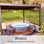 Prázdninový dům Mit Whirlpool, Garten Und Grosser Terrasse Ruhig Privat *