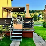 Mit Whirlpool, Garten Und Grosser Terrasse Ruhig Privat