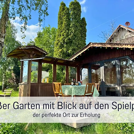 Prázdninový dům Mit Whirlpool, Garten Und Grosser Terrasse Ruhig Privat