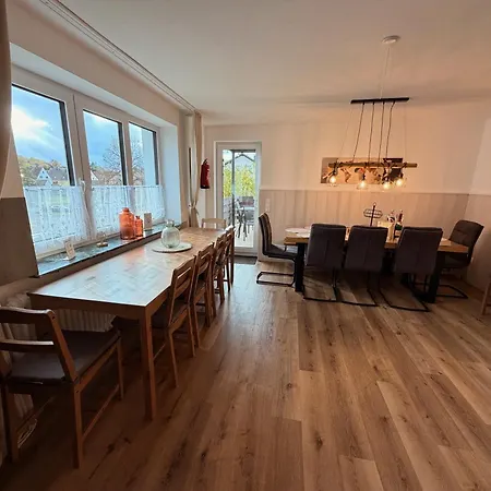 بيت للعطل Mit Whirlpool, Garten Und Grosser Terrasse Ruhig Privat *