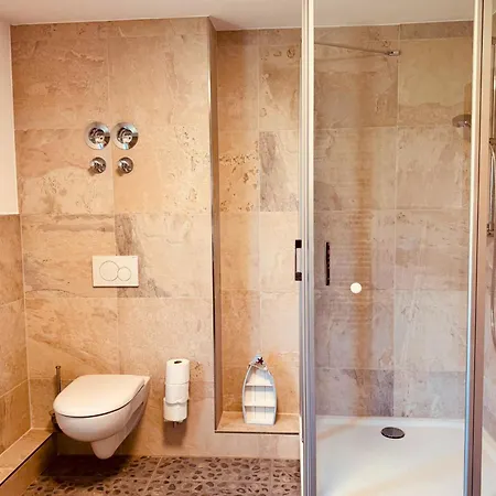 Mit Whirlpool, Garten Und Grosser Terrasse Ruhig Privat Holiday home Herbstein