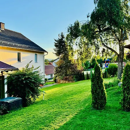 Mit Whirlpool, Garten Und Grosser Terrasse Ruhig Privat Holiday home Herbstein
