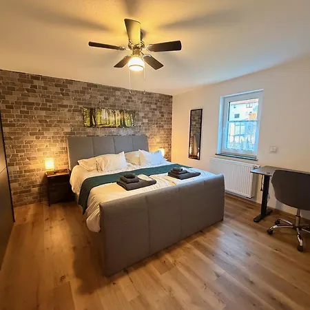 بيت للعطل Mit Whirlpool, Garten Und Grosser Terrasse Ruhig Privat