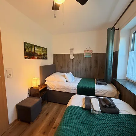 Mit Whirlpool, Garten Und Grosser Terrasse Ruhig Privat * Herbstein