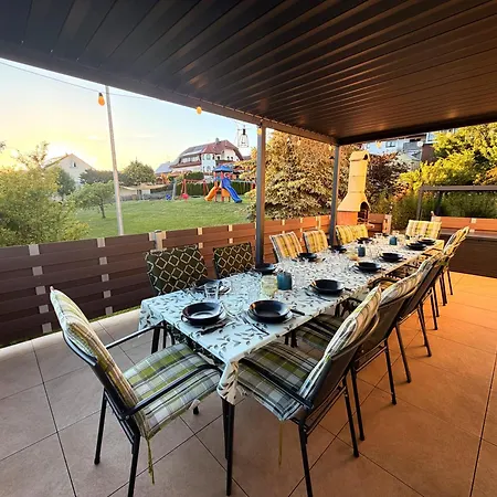 Mit Whirlpool, Garten Und Grosser Terrasse Ruhig Privat بيت للعطل