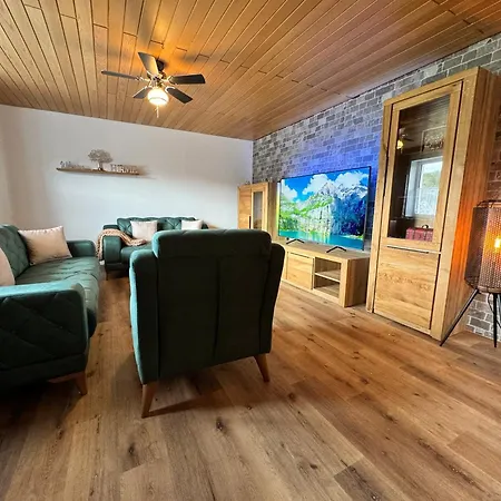 Mit Whirlpool, Garten Und Grosser Terrasse Ruhig Privat * Herbstein