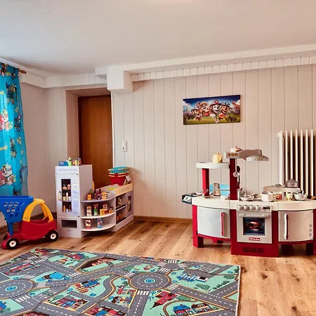 Mit Whirlpool, Garten Und Grosser Terrasse Ruhig Privat بيت للعطل